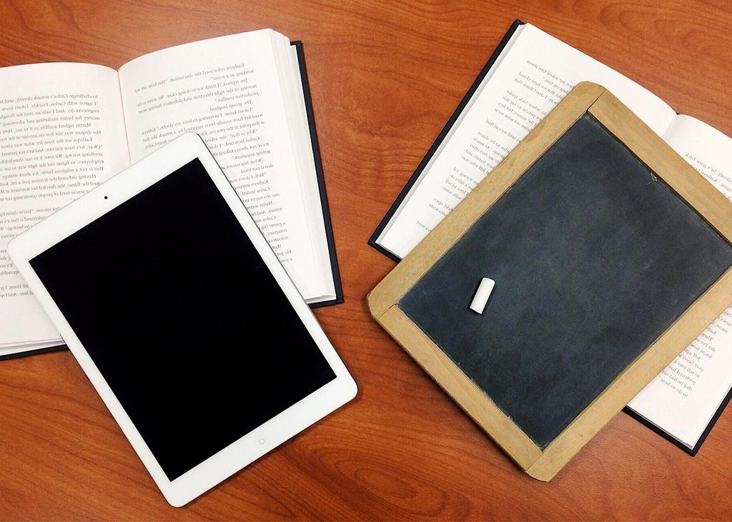 Lightbulb icon representing innovation